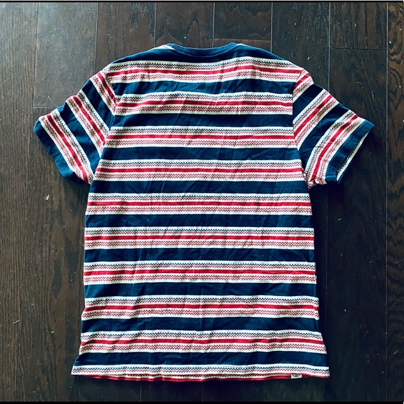 Captain Fin Co Tee - Picture 5 of 5